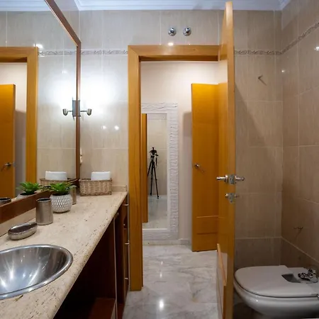 Reina Aixa- Centro * Granada